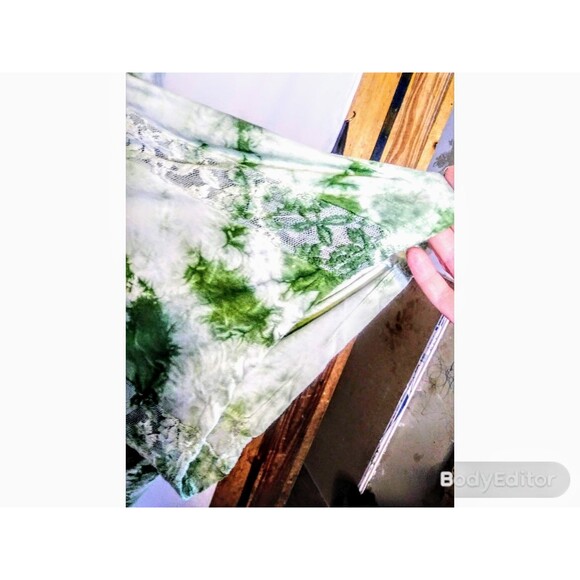 Green And White Top S - Picture 6 of 9